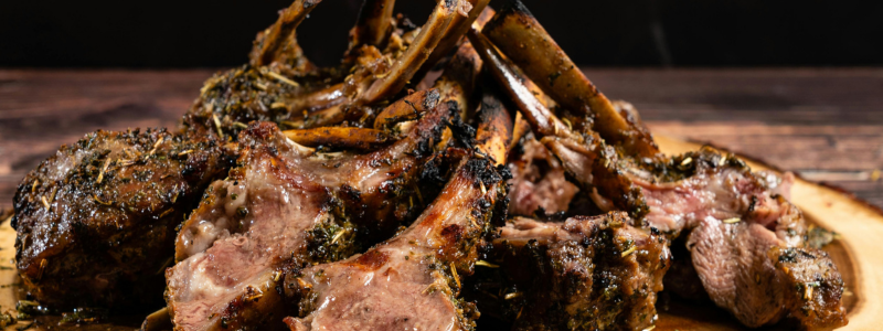 Herb-Crusted Rack of Lamb with Red Wine Reduction